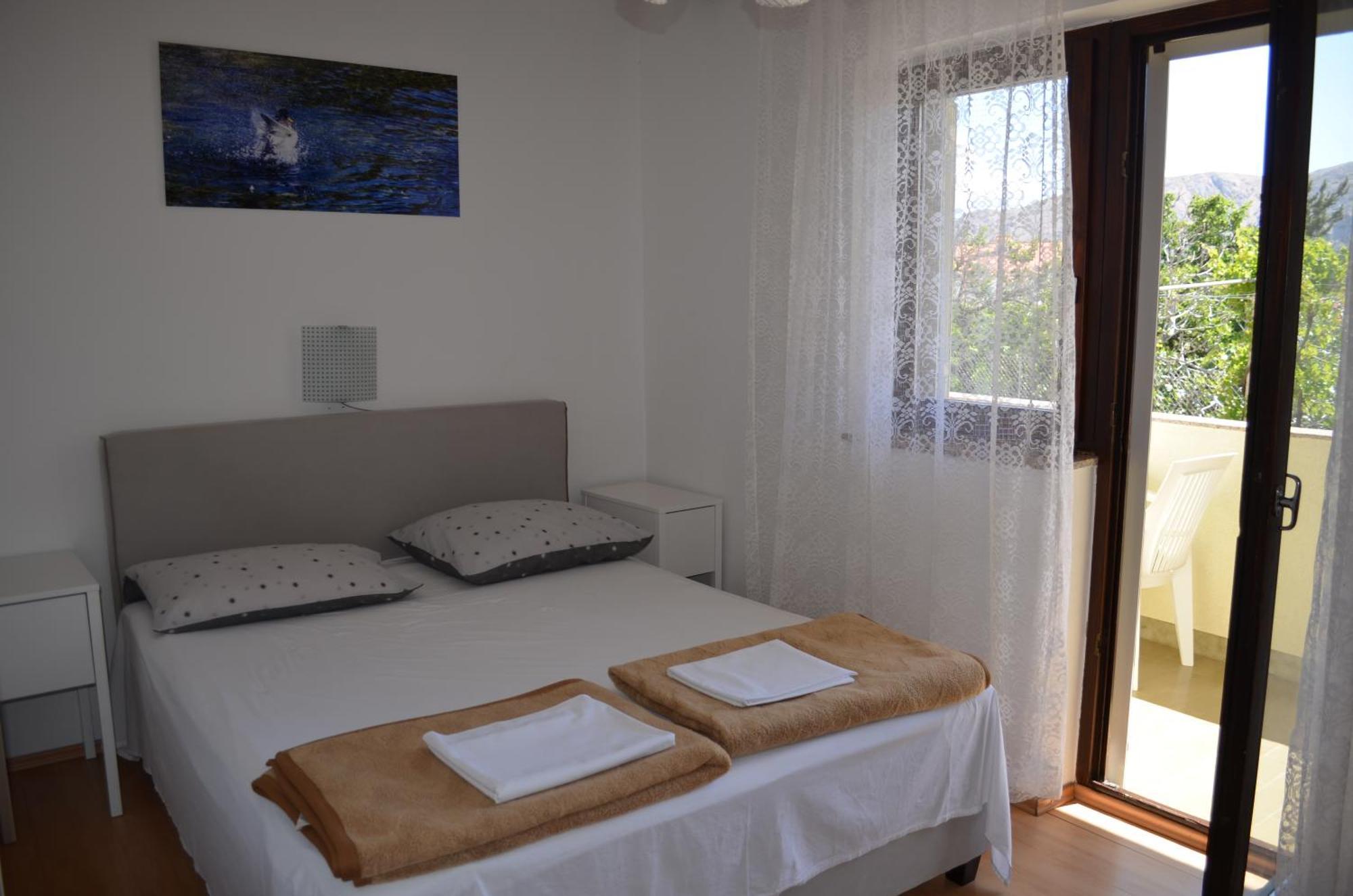 Apartments Aneva 1 Baska  Bagian luar foto